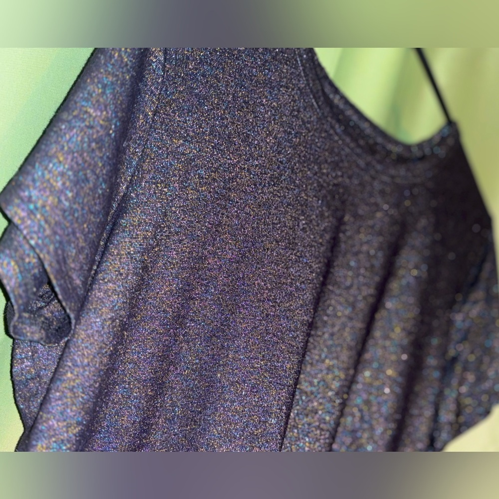 ✨3/$20 bundle-Sparkle/Metallic XL Knit Crew neck Top✨ - Picture 2 of 4